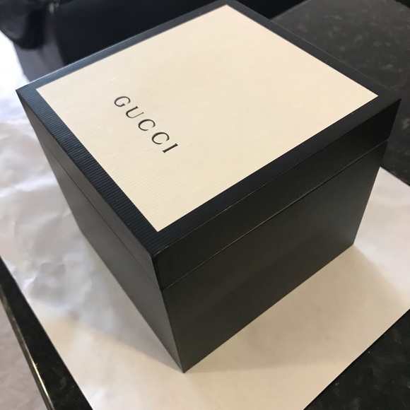 Gucci Watch - Picture 6 of 6